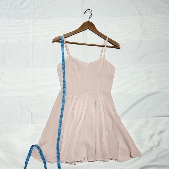 Talula Aritzia Lipinski Skater Dress in Light Pink - Picture 7 of 16